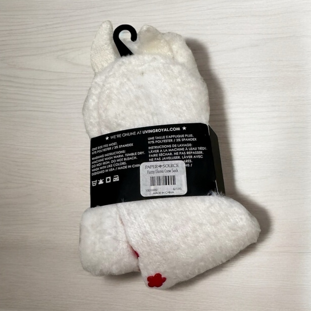 NWT Living Royal Fuzzy Unicorn Crew Socks With Grippys